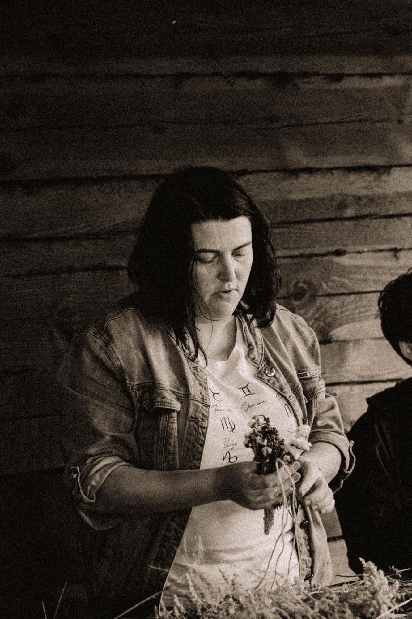 "Життя набуває сенсу". Як на Волині за допомогою культури і традицій адаптовують переселенців